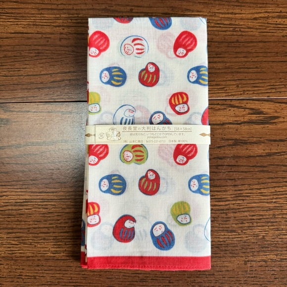 💰SOLD💰 Yonagado Large Handkerchief Daruma-Chan Fabric Cotton Japan 22.5" - Picture 8 of 12